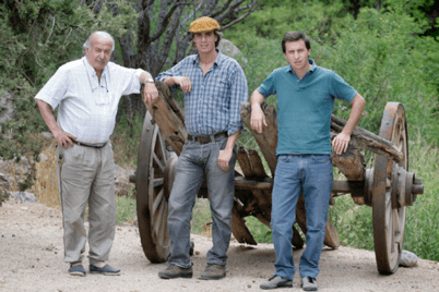 Raúl Dávalos and his sons at Bodega Tacuil